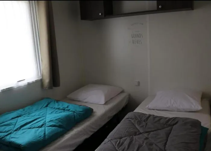 مكان تخييم Mh 395 3 Et 1 Salle De Bain Dans 4 Etoiles