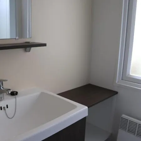 Kemp Mh 395 3 Et 1 Salle De Bain Dans 4 Etoiles