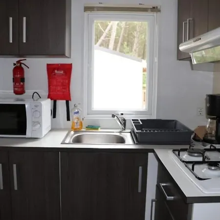 Mh 395 3 Et 1 Salle De Bain Dans 4 Etoiles Kemp Saint-Julien-en-Born
